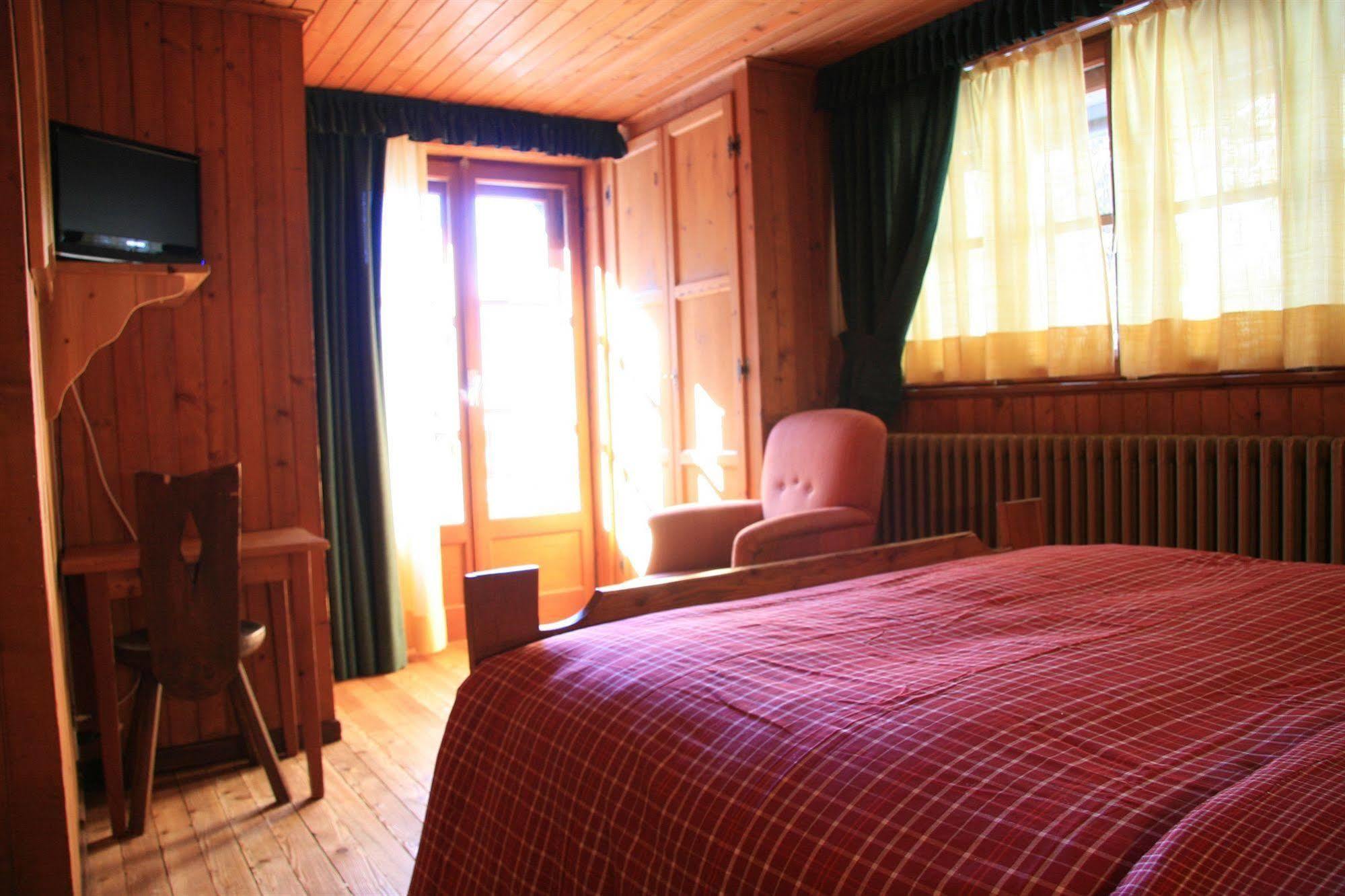 Albergo Villa Anna Maria Champoluc Ngoại thất bức ảnh